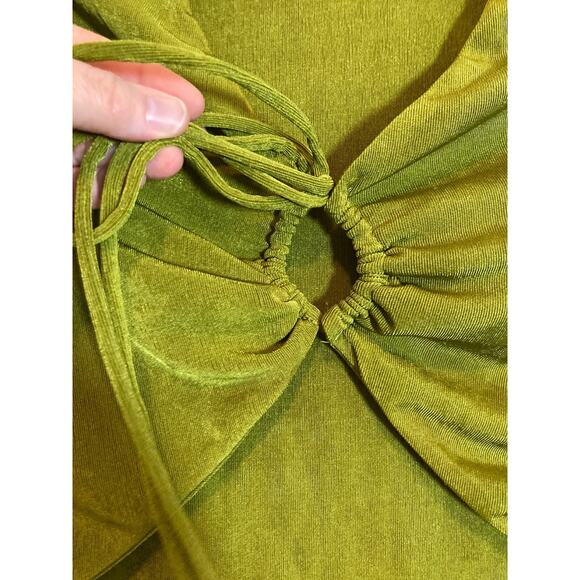 Peppermayo Crop Top Womens 6 Pea Green Slinky Tie Front Ruched Cropped Boho - Picture 2 of 15